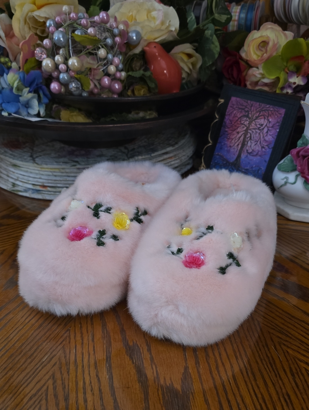 NWT Sketcher's Fuzzy Slippers